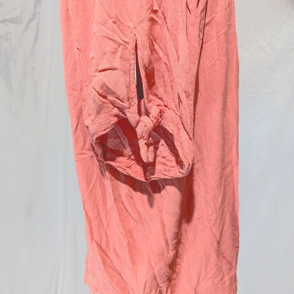 Off shoulder lace hem shirt - Picture 2 of 6